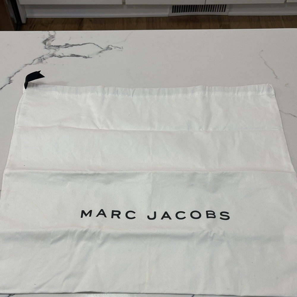 Marc Jacobs Pebbled Black Leather Tote Bag - Picture 12 of 12
